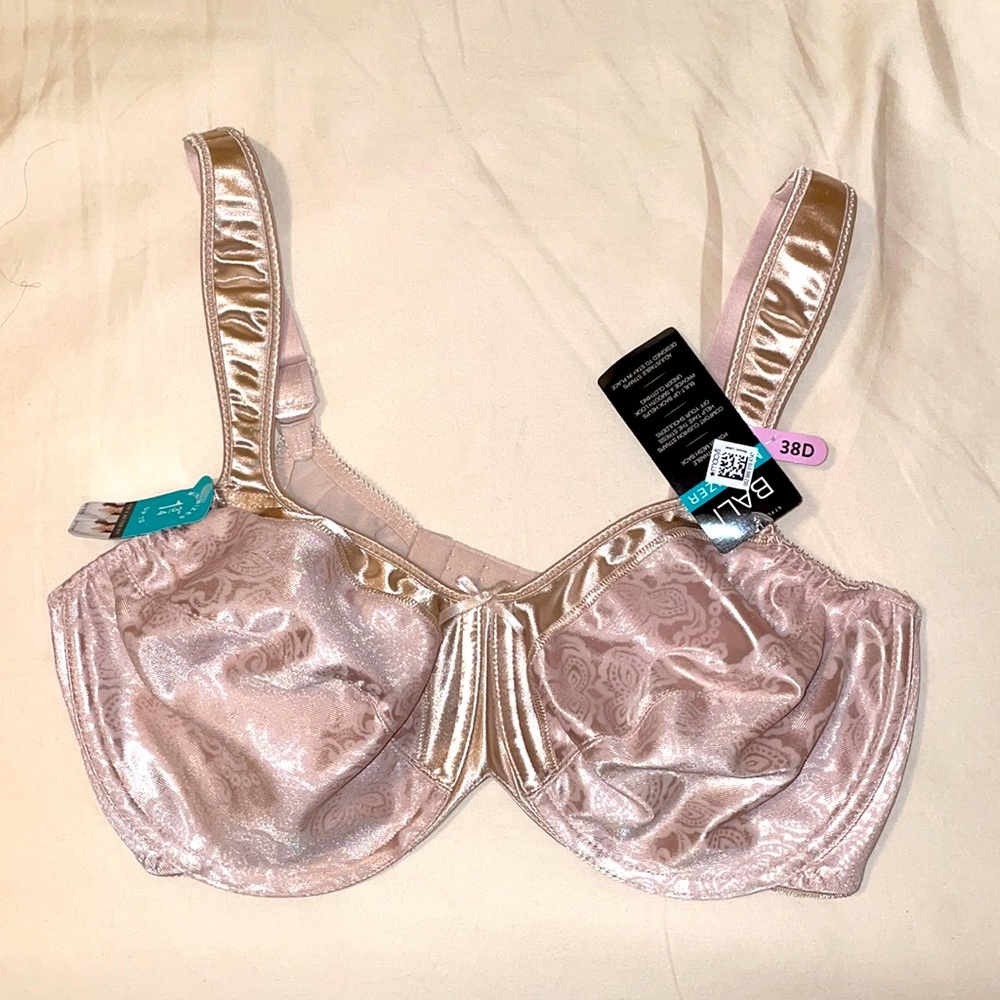 BALI 38D Minimizer Bra NWT